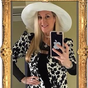 Meet your Posher, Danielle